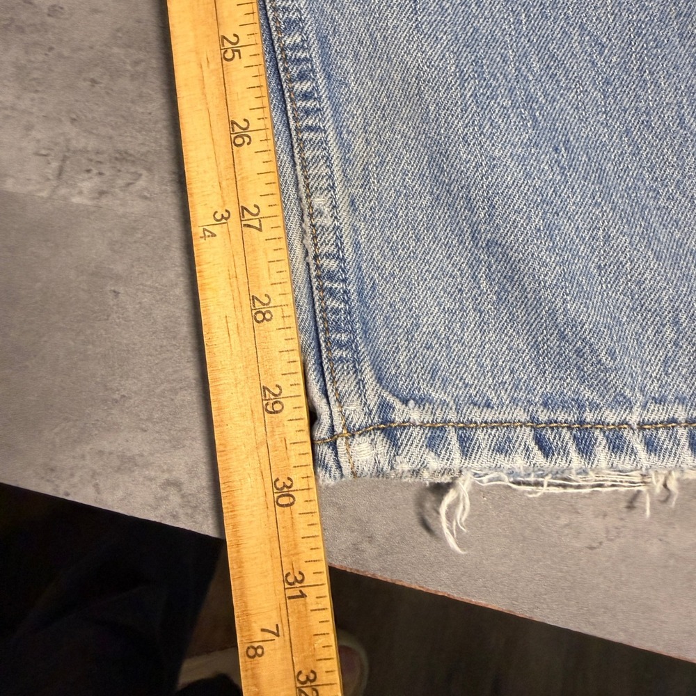 Vintage Levis 560 Jeans Men 38x30 Light Wash Comfort Fit Baggy Distressed - Picture 6 of 10
